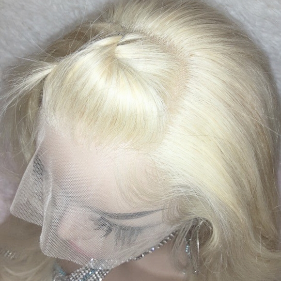 13x6 Hand Tied Golden Blonde Lace Front Wig 26 in - Picture 6 of 11